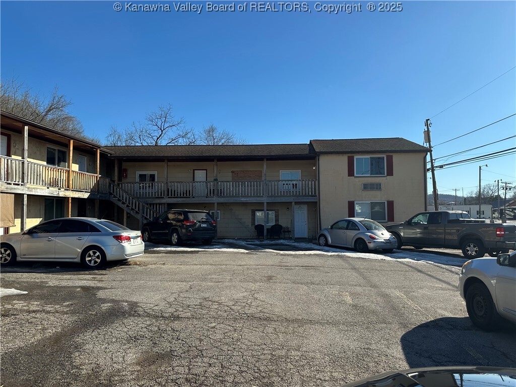 Property Photo: 401 Main Avenue WV 25143