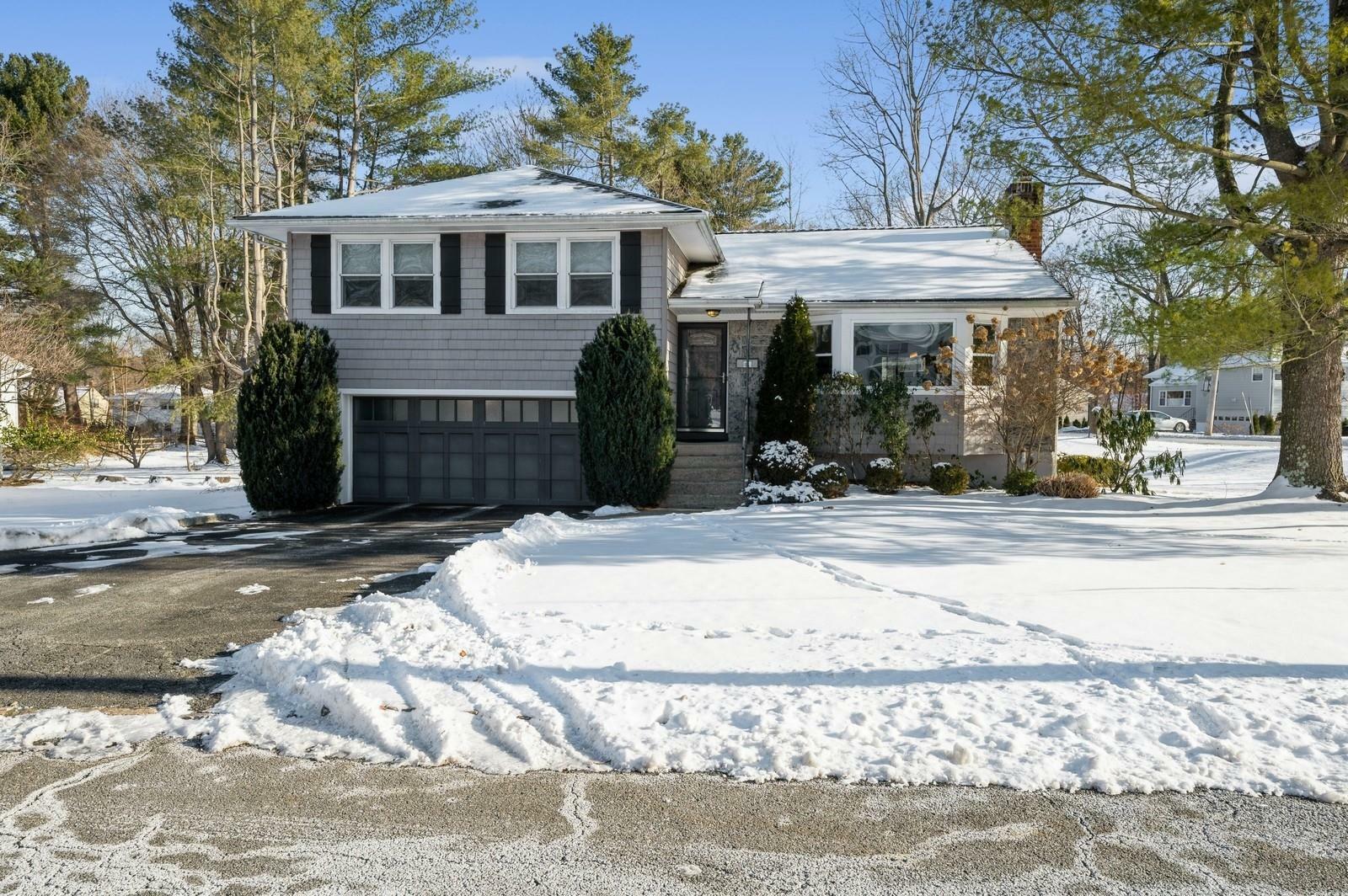 Property Photo:  14 Cedarwood Road  NY 10605 