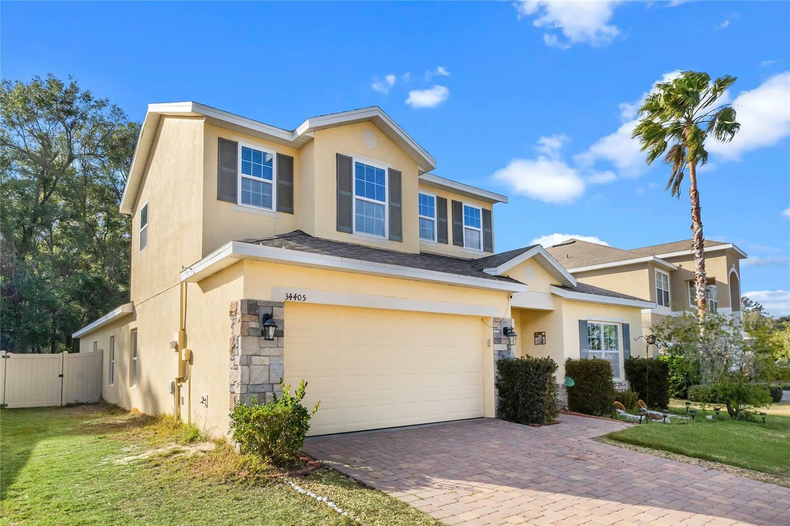 Property Photo: 34405 Alameda Drive FL 32776