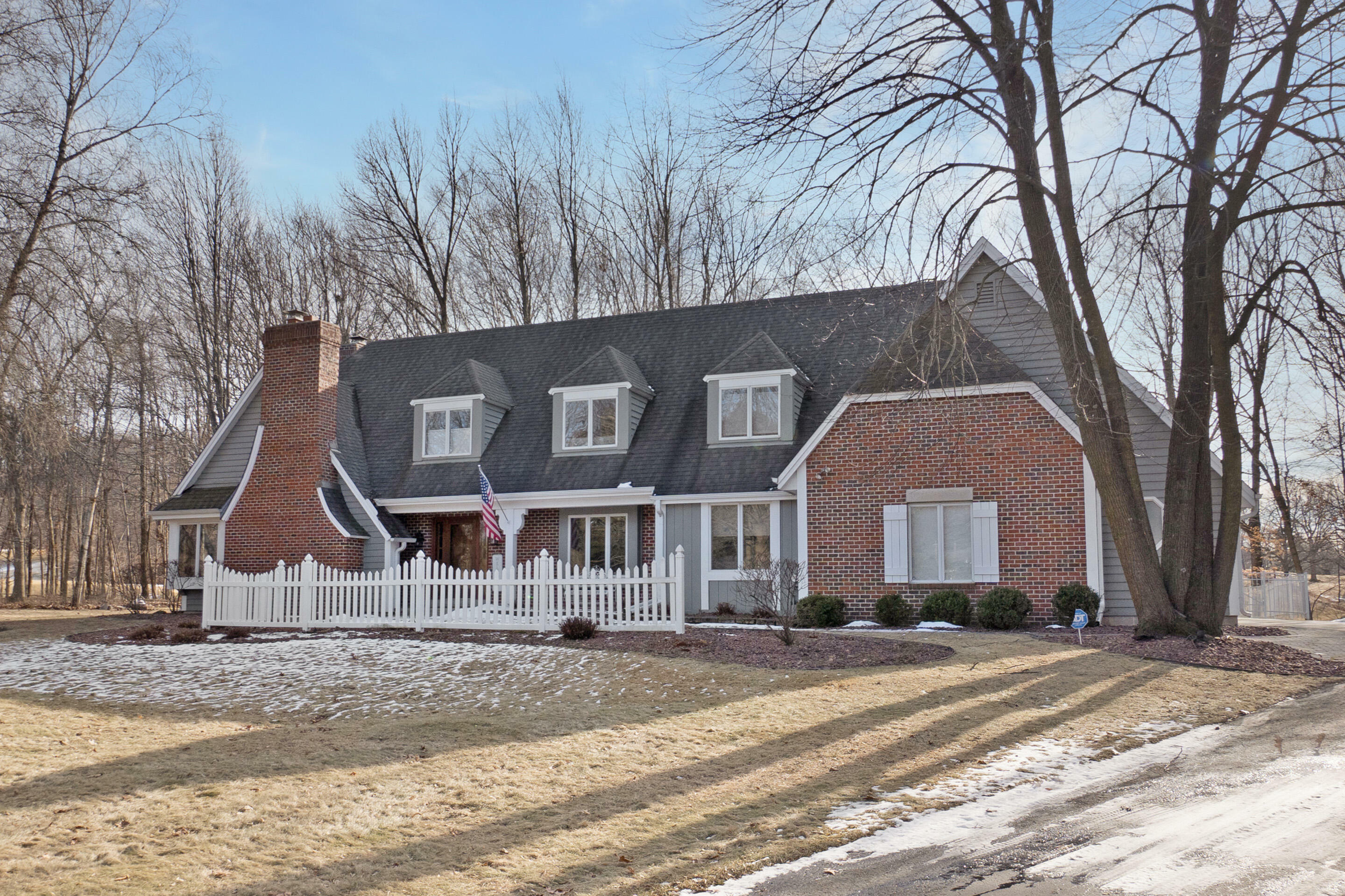 Property Photo: 5899 Golfview Dr WI 53095