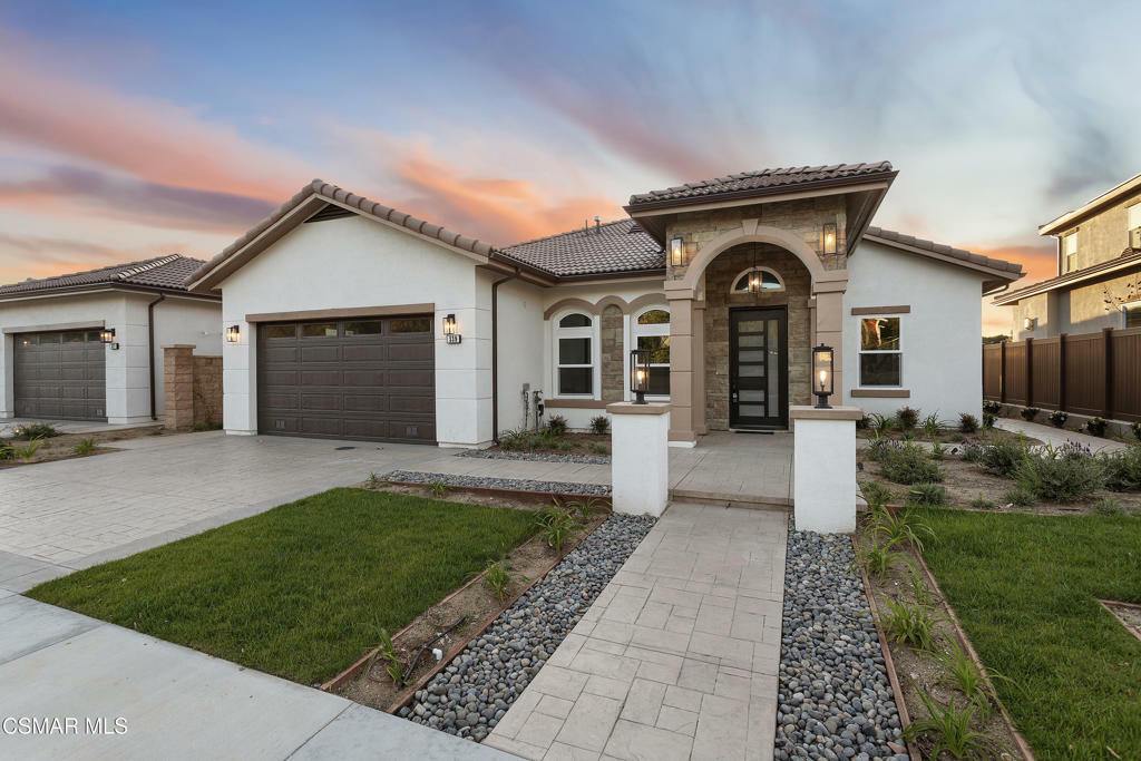 Property Photo: 339 Toyon Court CA 91362