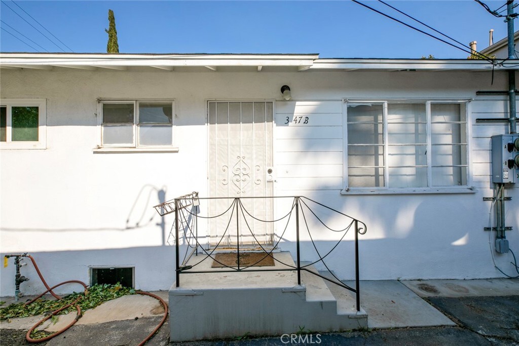 Property Photo: 347 W Dryden Street B CA 91202