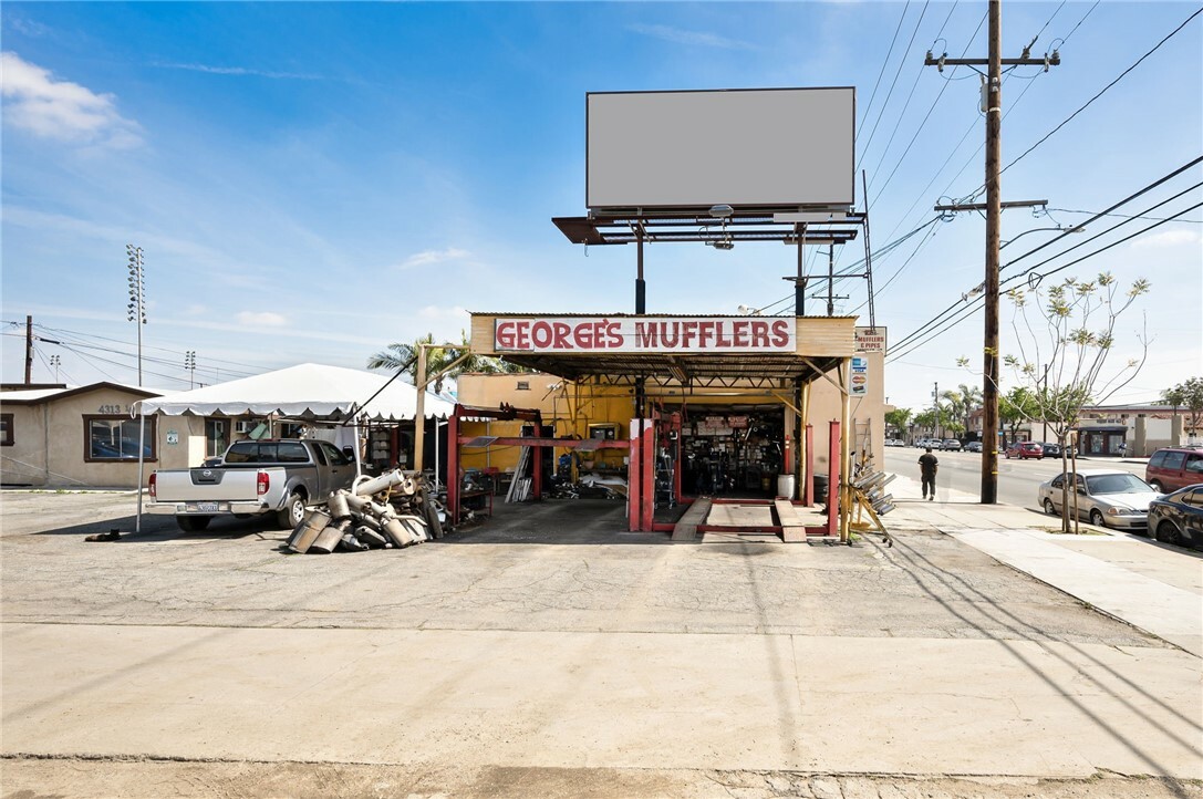 Property Photo:  4305 Florence Avenue  CA 90201 