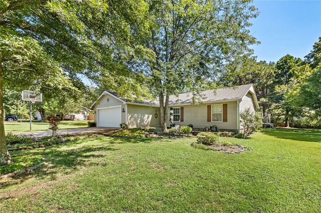 Property Photo:  1108 SE 34th Street  AR 72712 