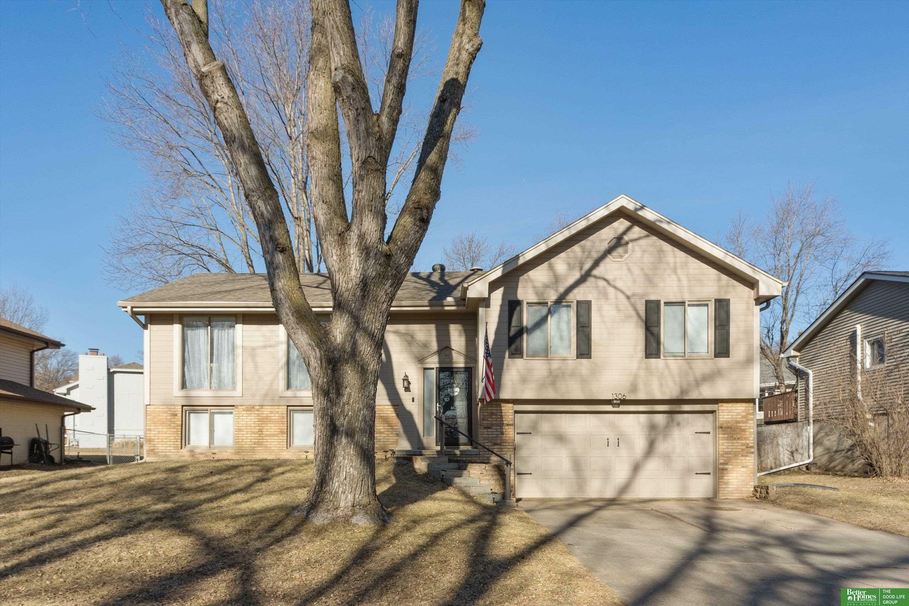 Property Photo:  1306 Patricia Drive  NE 68046 