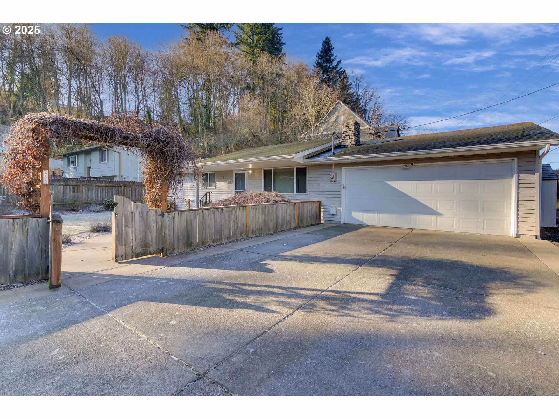 Property Photo:  11620 NE 9th Ct  WA 98685 