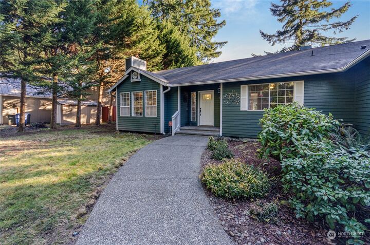 Property Photo:  23110  126th Street E  WA 98321 