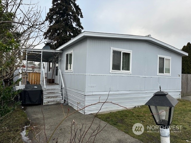 Property Photo:  700 NW Crosby Avenue 74  WA 98277 