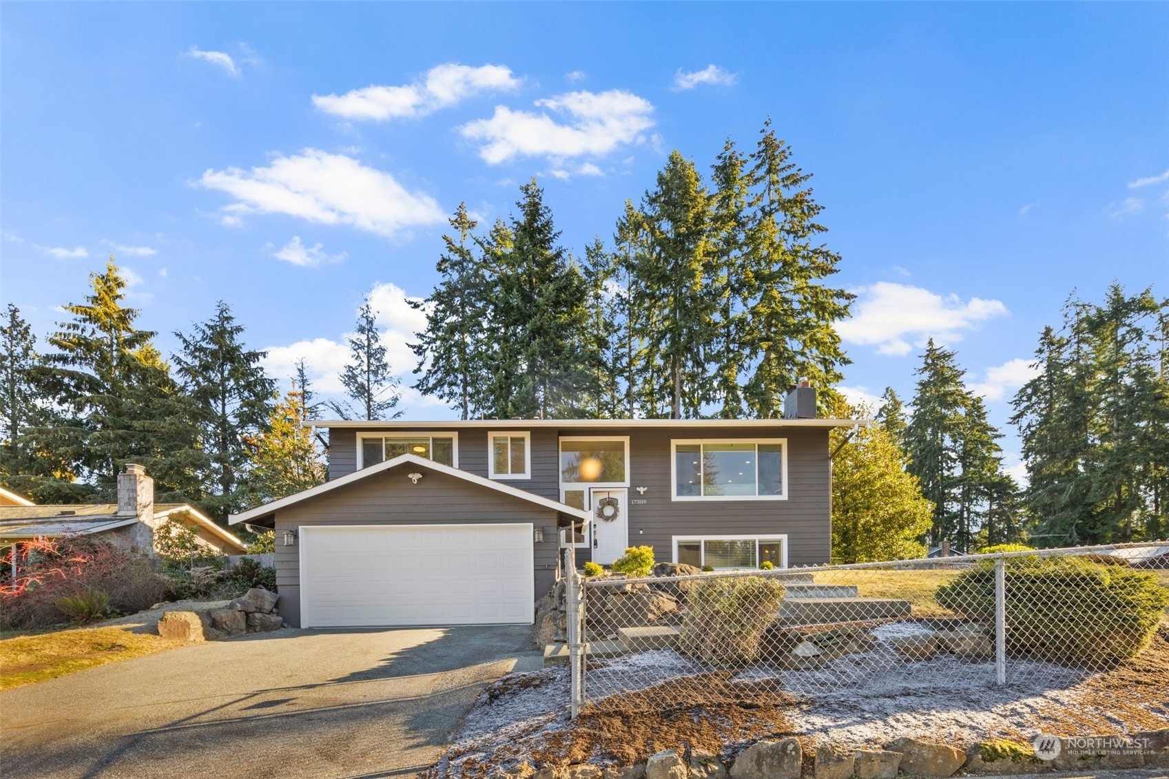 Property Photo:  17309  58 Avenue W  WA 98037 