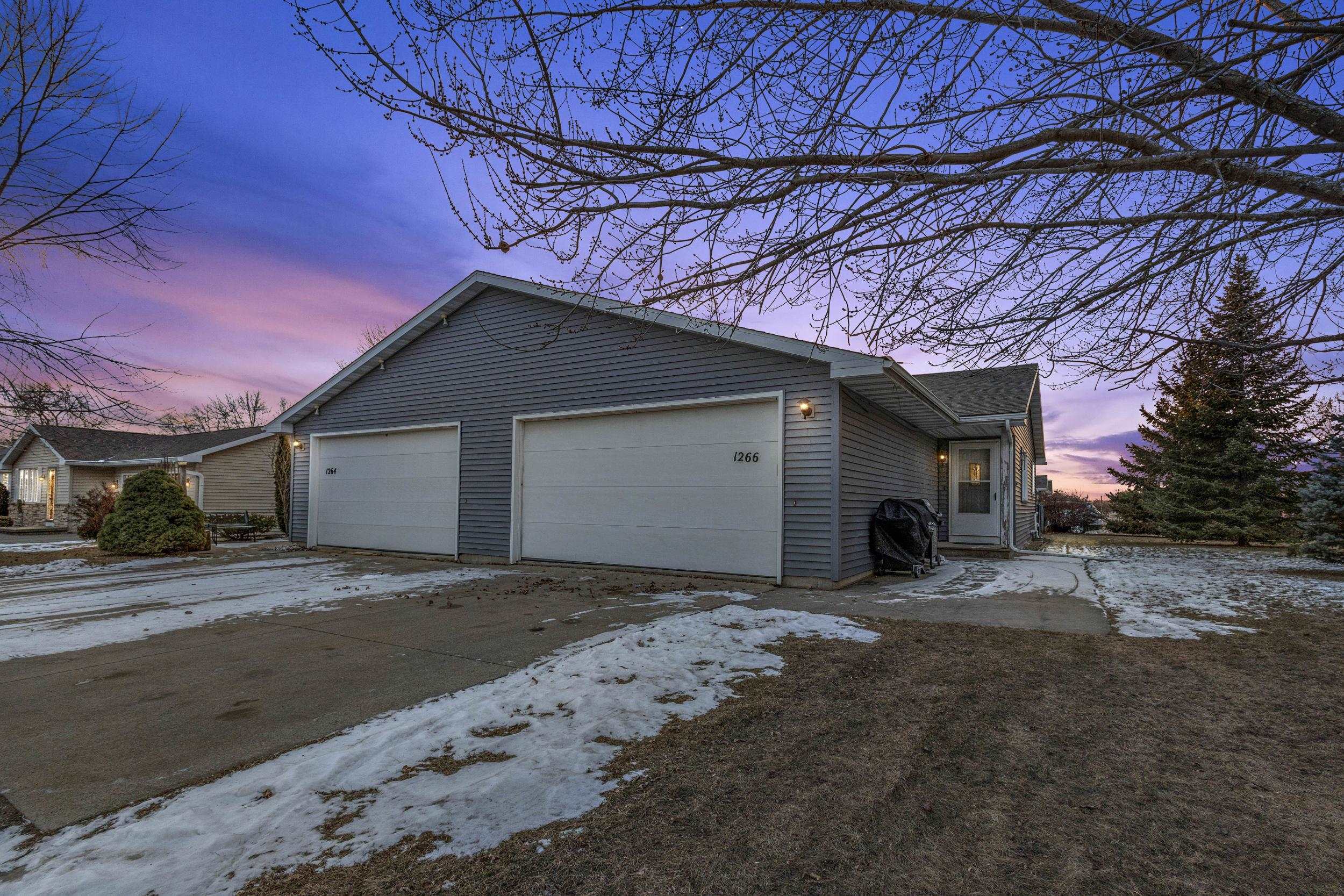 1264 Briarwood Drive  Menasha WI 54952 photo