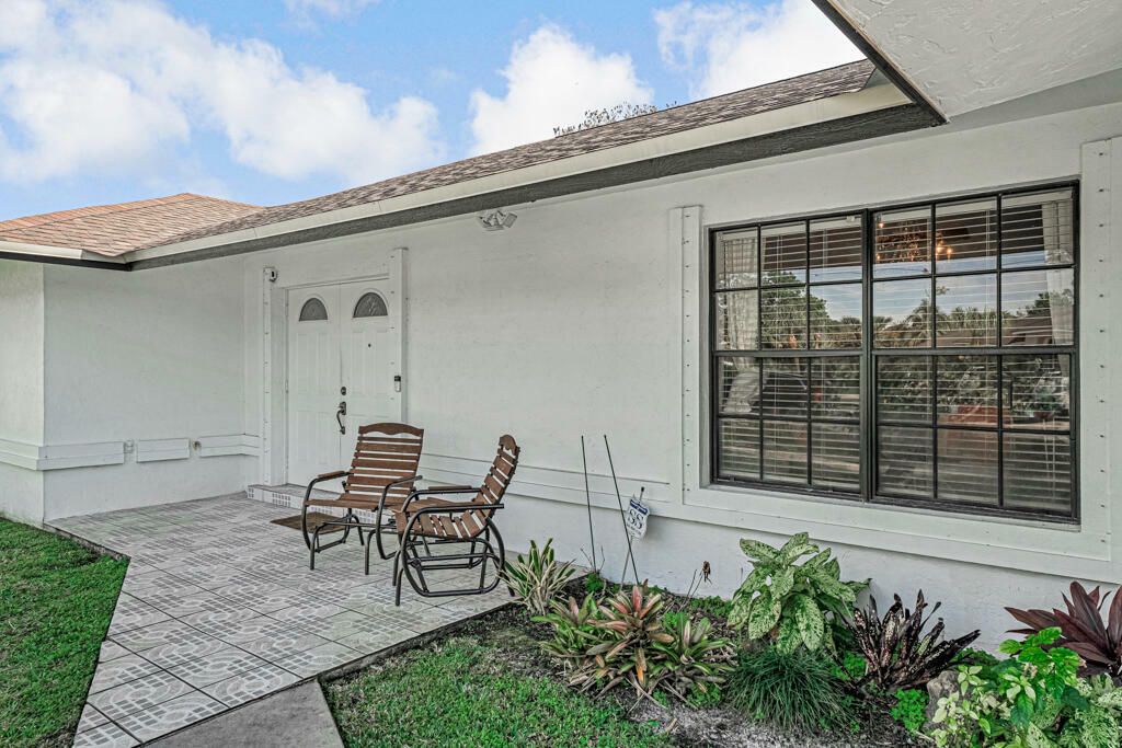 Property Photo:  14570 Paddock Drive  FL 33414 