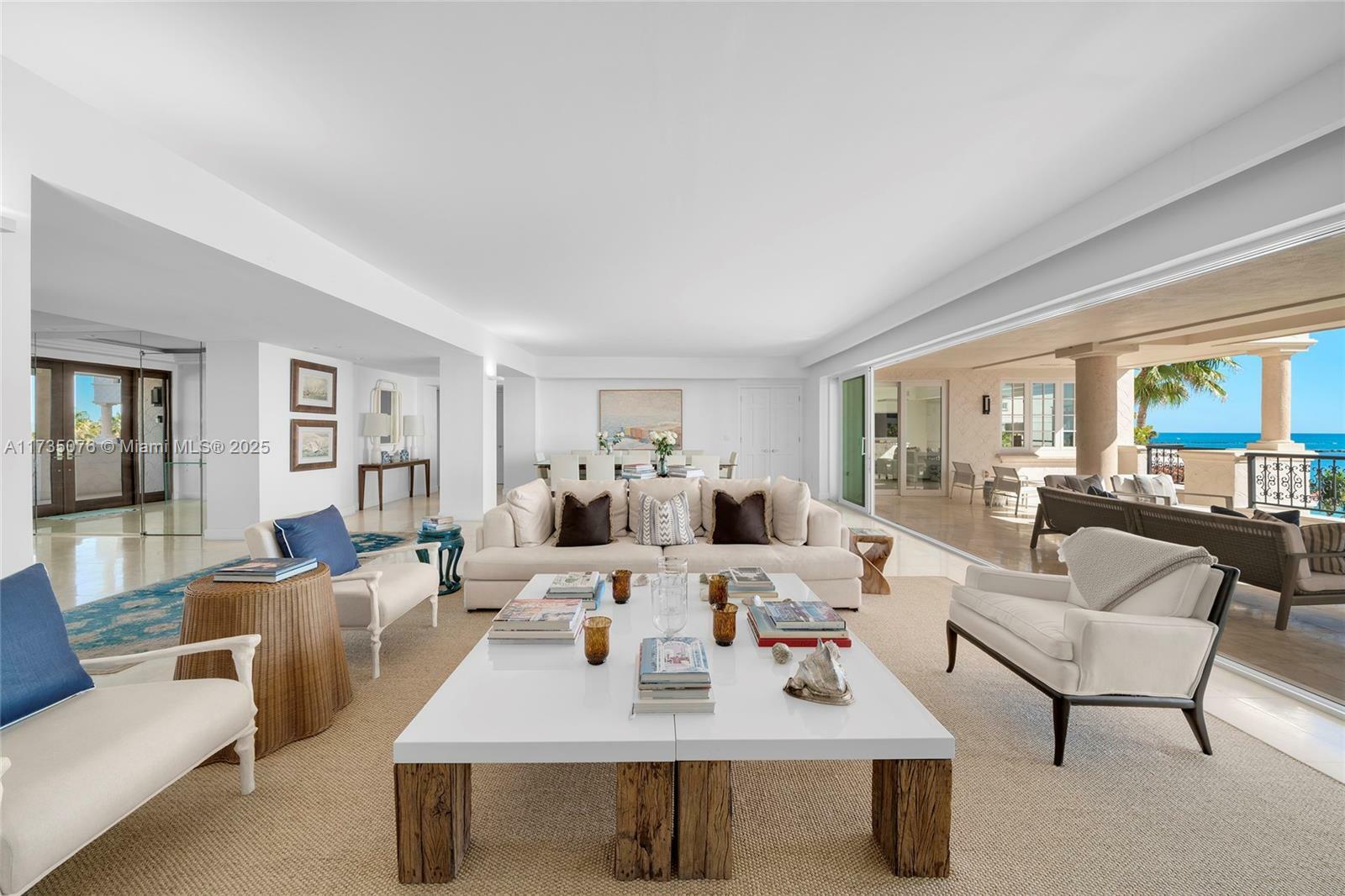 Property Photo:  7852 Fisher Island Dr 7852  FL 33109 