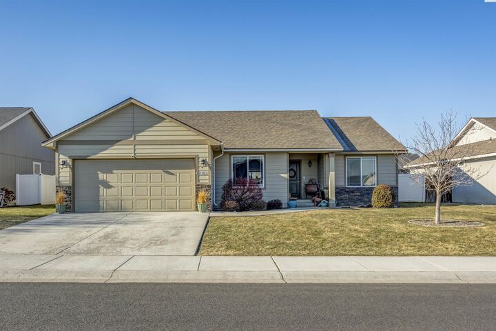 2104 60th Ave  Yakima WA 98903 photo