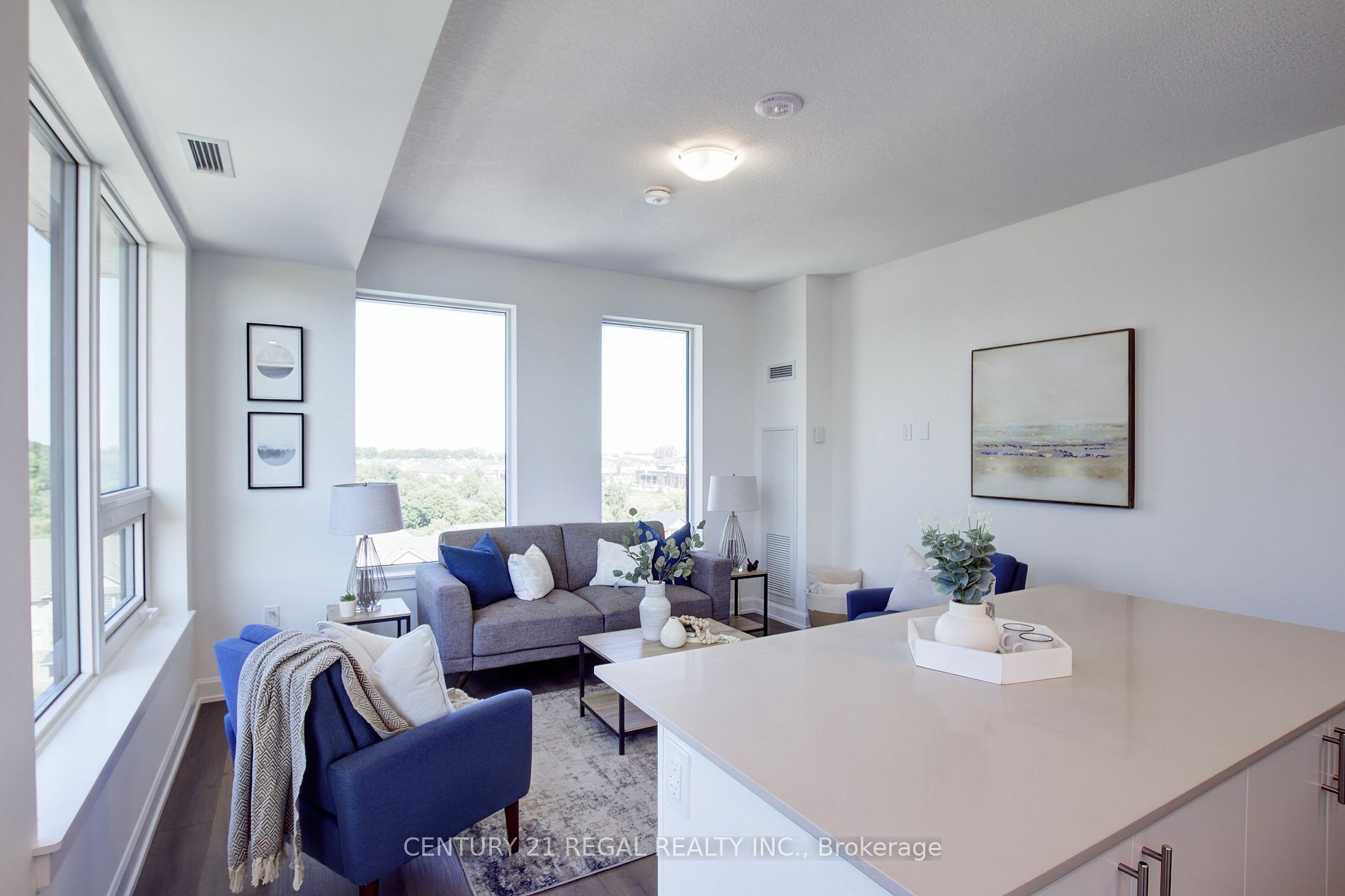 Property Photo:  3200 William Coltson Ave 823  ON L6H 7W6 