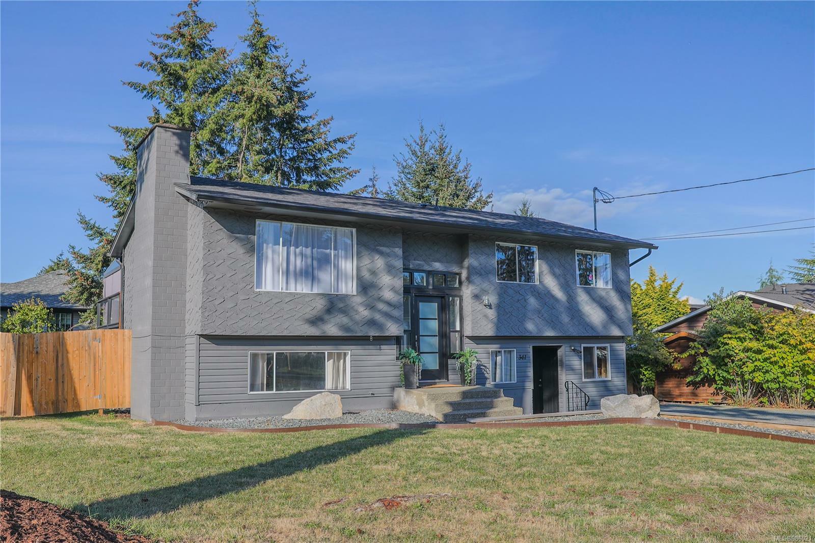 Property Photo:  341 Jensen Ave W  BC V9P 1K2 