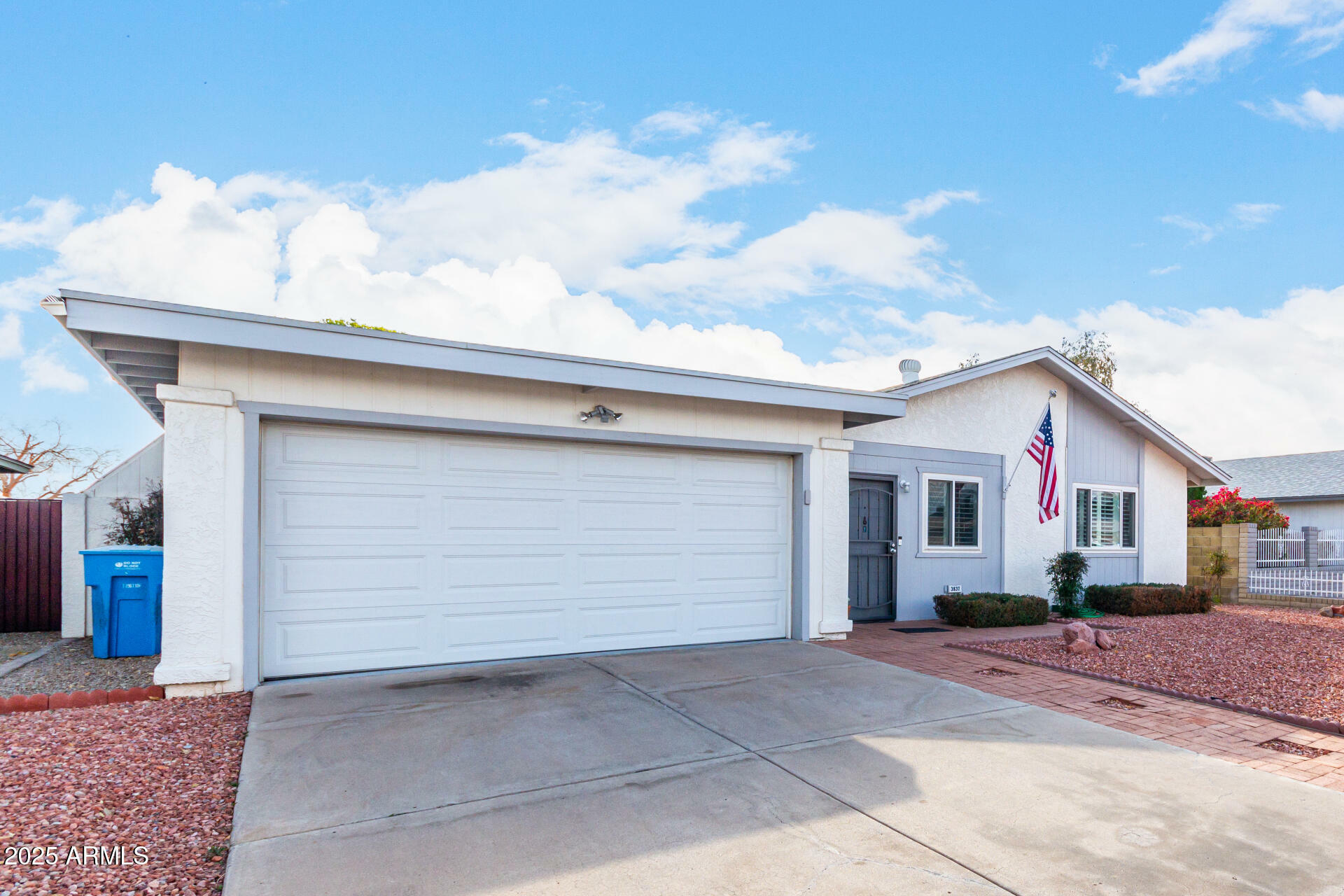 Property Photo: 3837 W Port Au Prince Lane AZ 85053