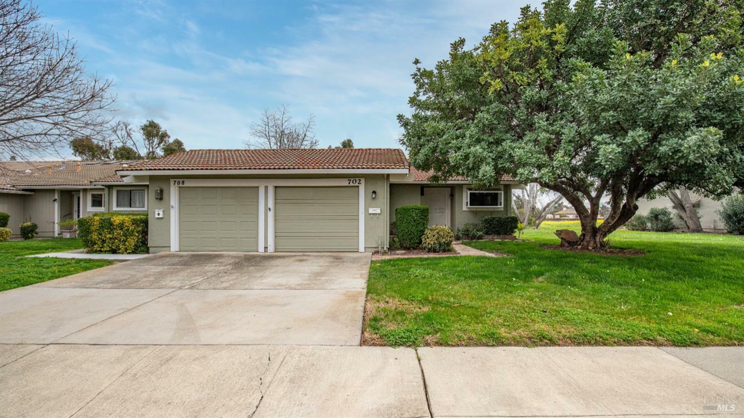 Property Photo: 702 Yellowstone Drive CA 95687