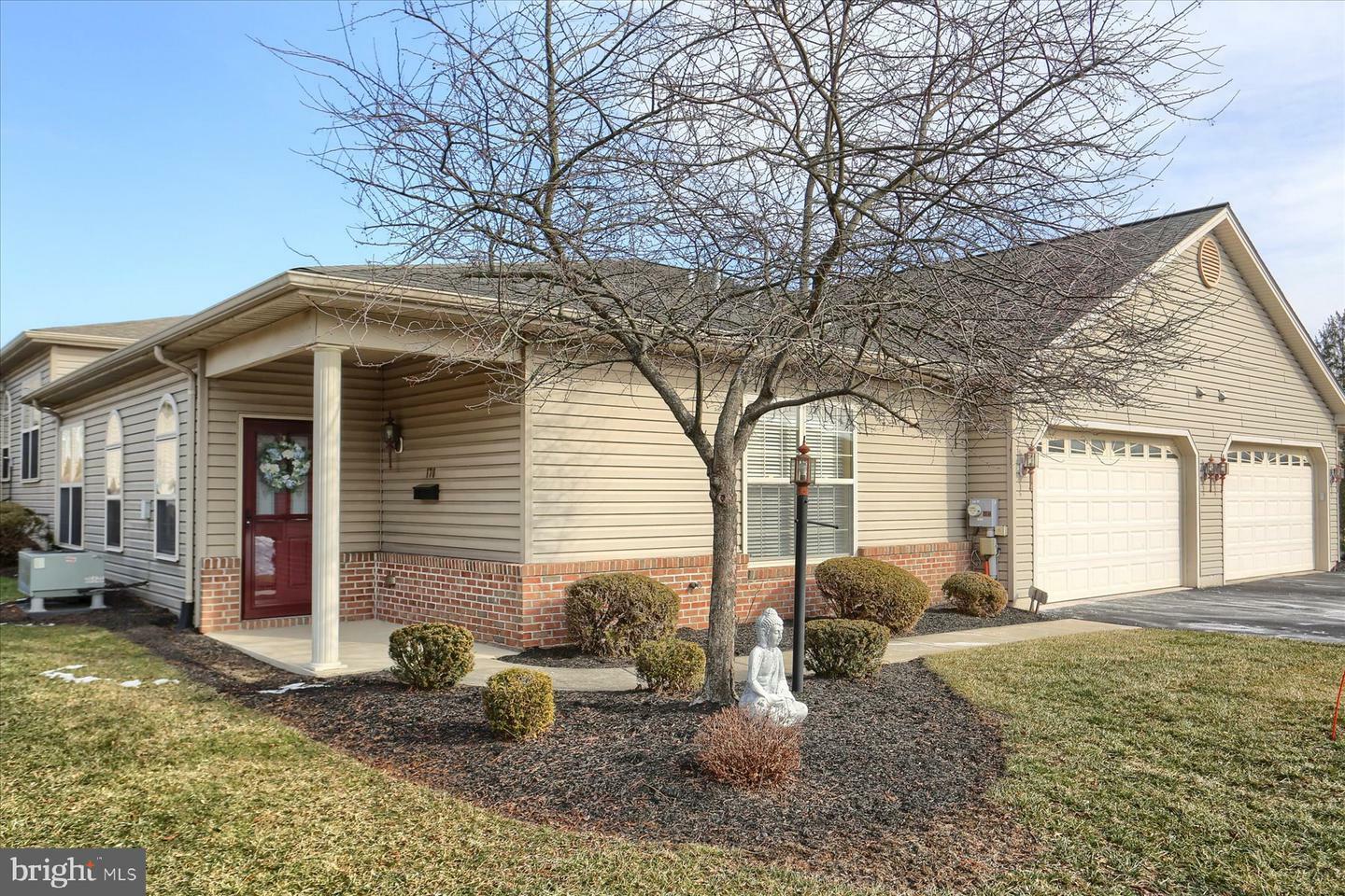 Property Photo:  170 Meadowview Drive  PA 17111 