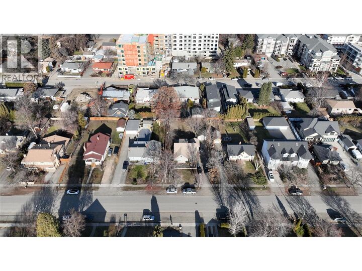 Property Photo: 818 Dehart Avenue BC V1Y 6A1