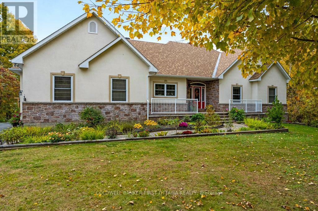 215 Robert Run  Drummond/North Elmsley ON K7H 0G8 photo