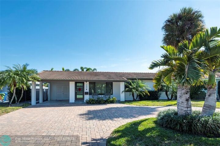 Property Photo: 2200 NE 15th Ter FL 33305