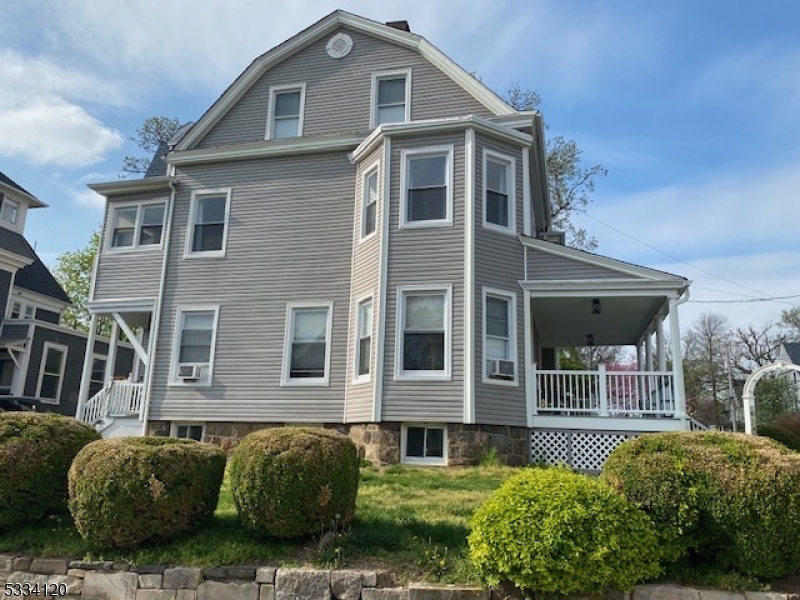 Property Photo:  2 Hillside Ave Apt 2  NJ 07901 