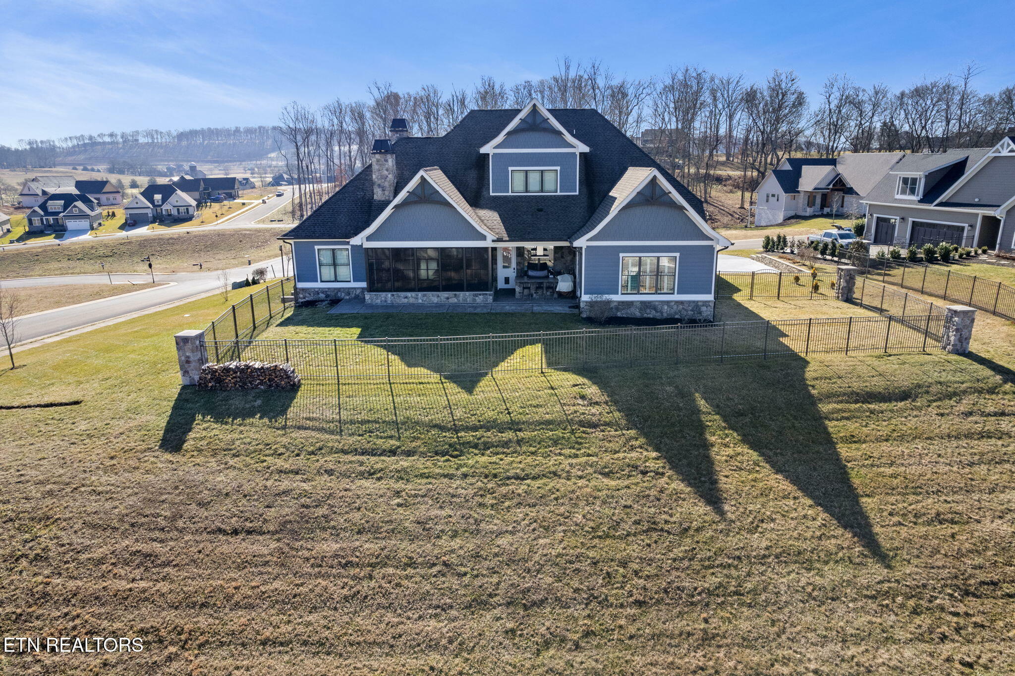 Property Photo: 4395 Persimmon Ridge TN 37774