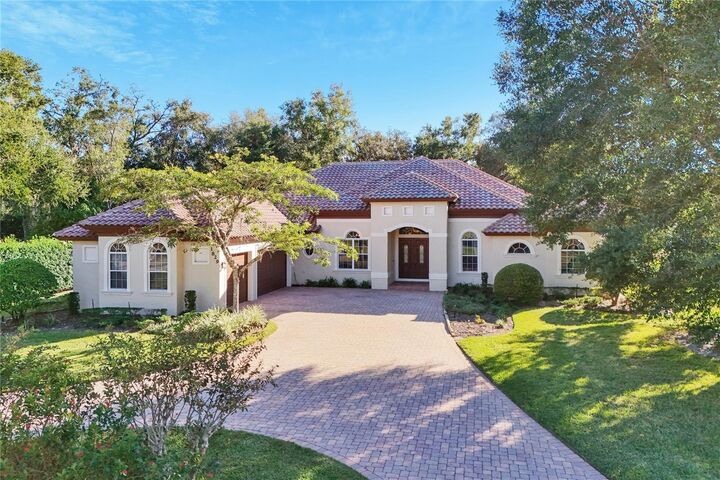Property Photo: 1829 Brackenhurst Place FL 32746