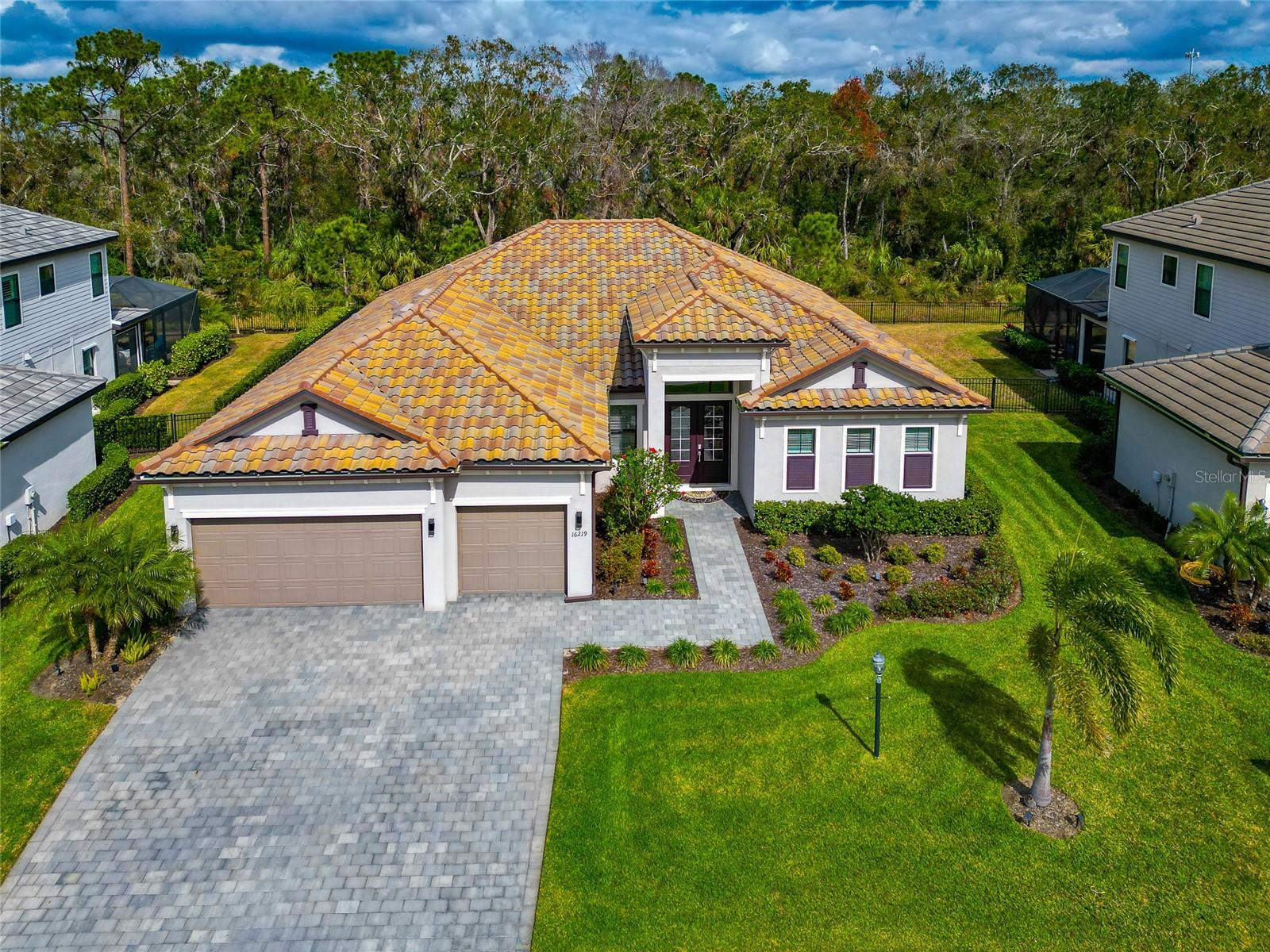 Property Photo: 16219 Tradewind Terrace FL 34211
