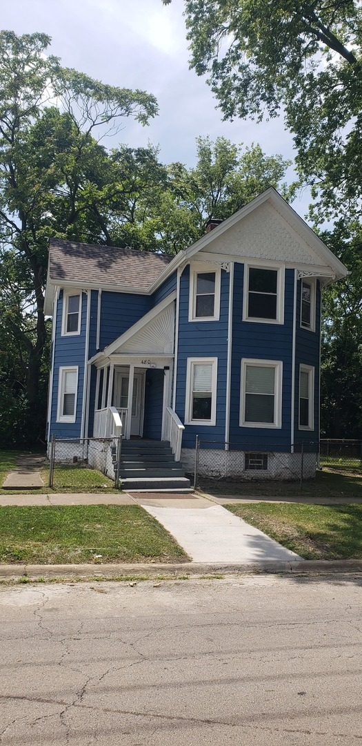 Property Photo: 480 E Birch Street IL 60901