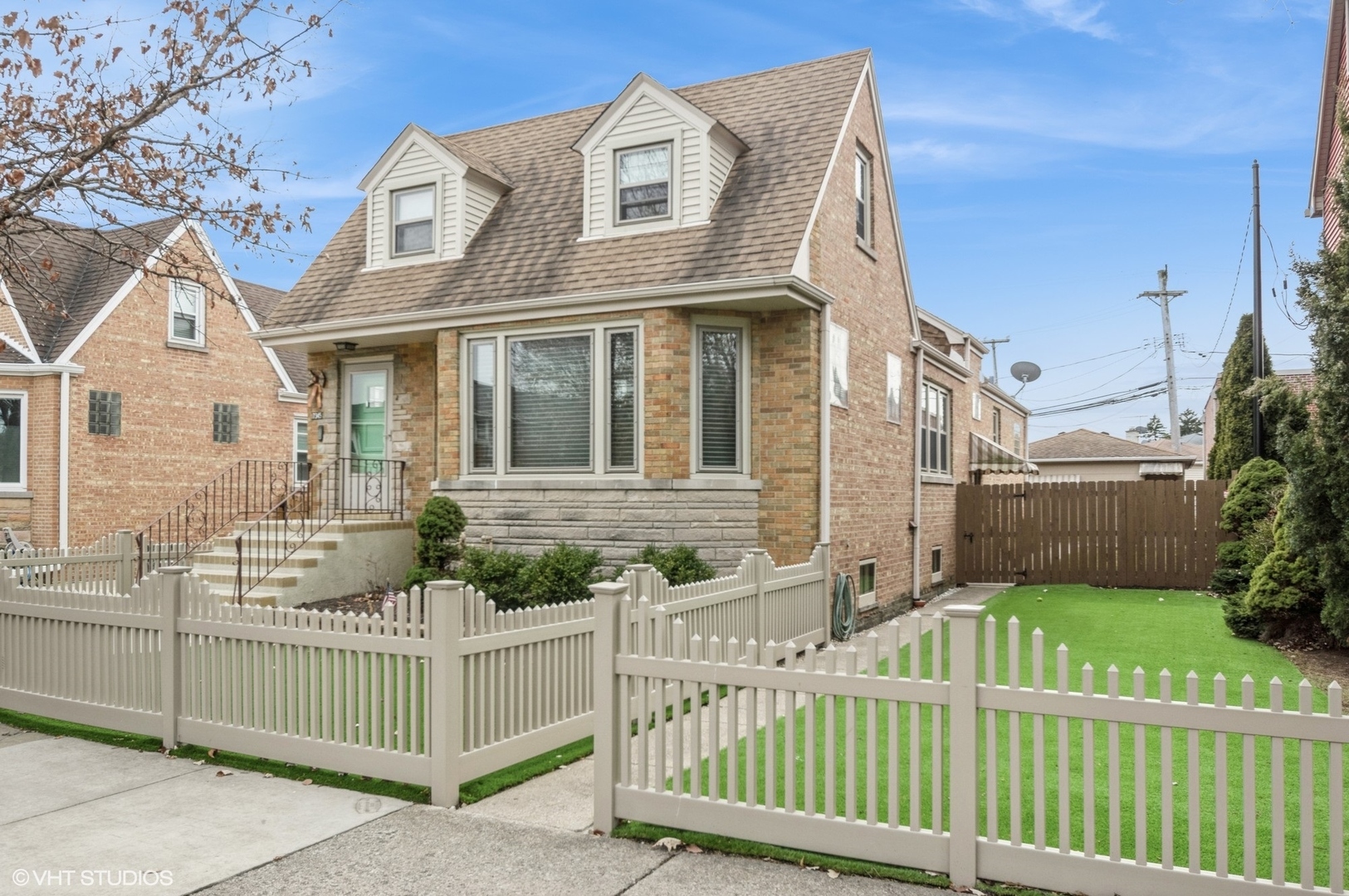 Property Photo:  7345 W Talcott Avenue  IL 60631 