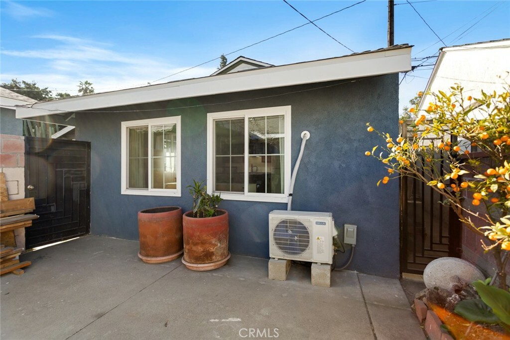 Property Photo:  7810 Bairnsdale Street  CA 90240 