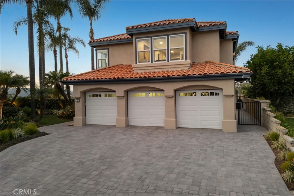 Property Photo: 3 Park Paseo CA 92677