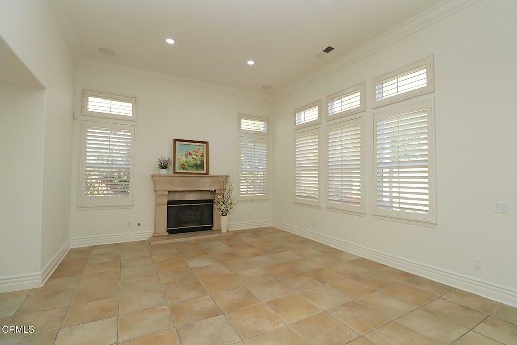 Property Photo: 25625 Birchleaf Court CA 91381