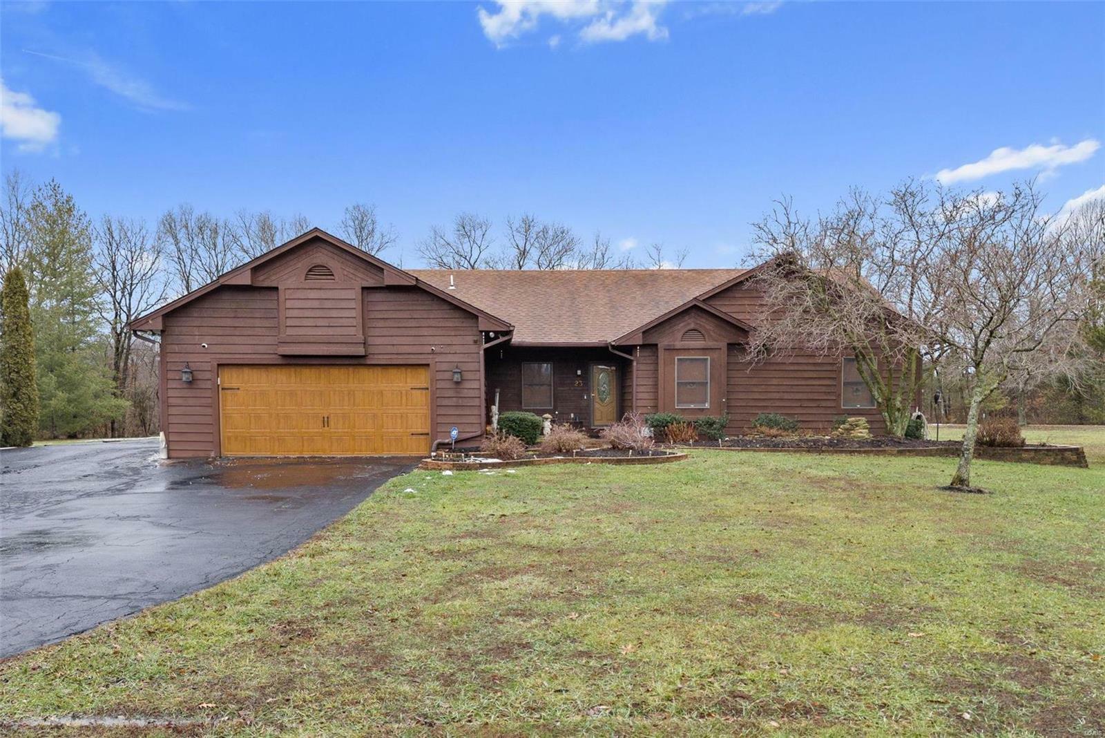 Property Photo:  23 Falling Leaf Drive  MO 63367 