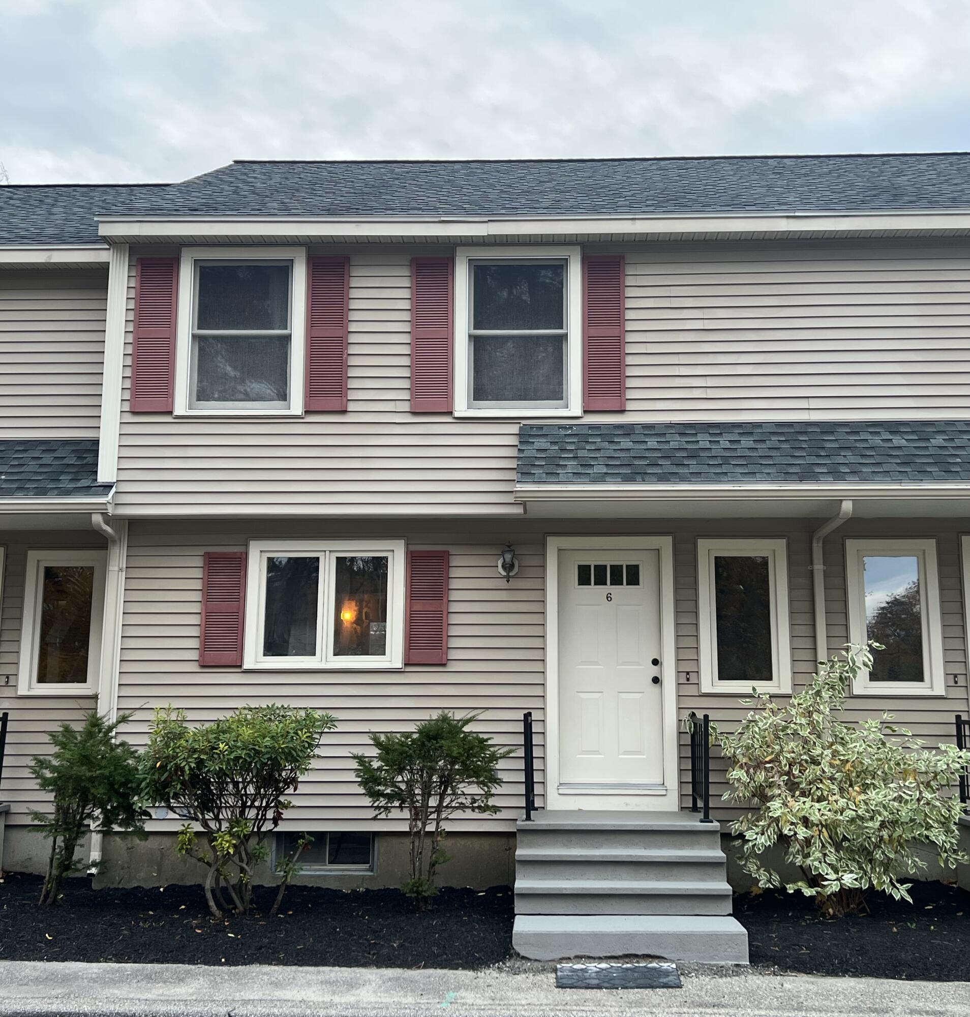 Property Photo: 162 Beach Street 10 ME 04072
