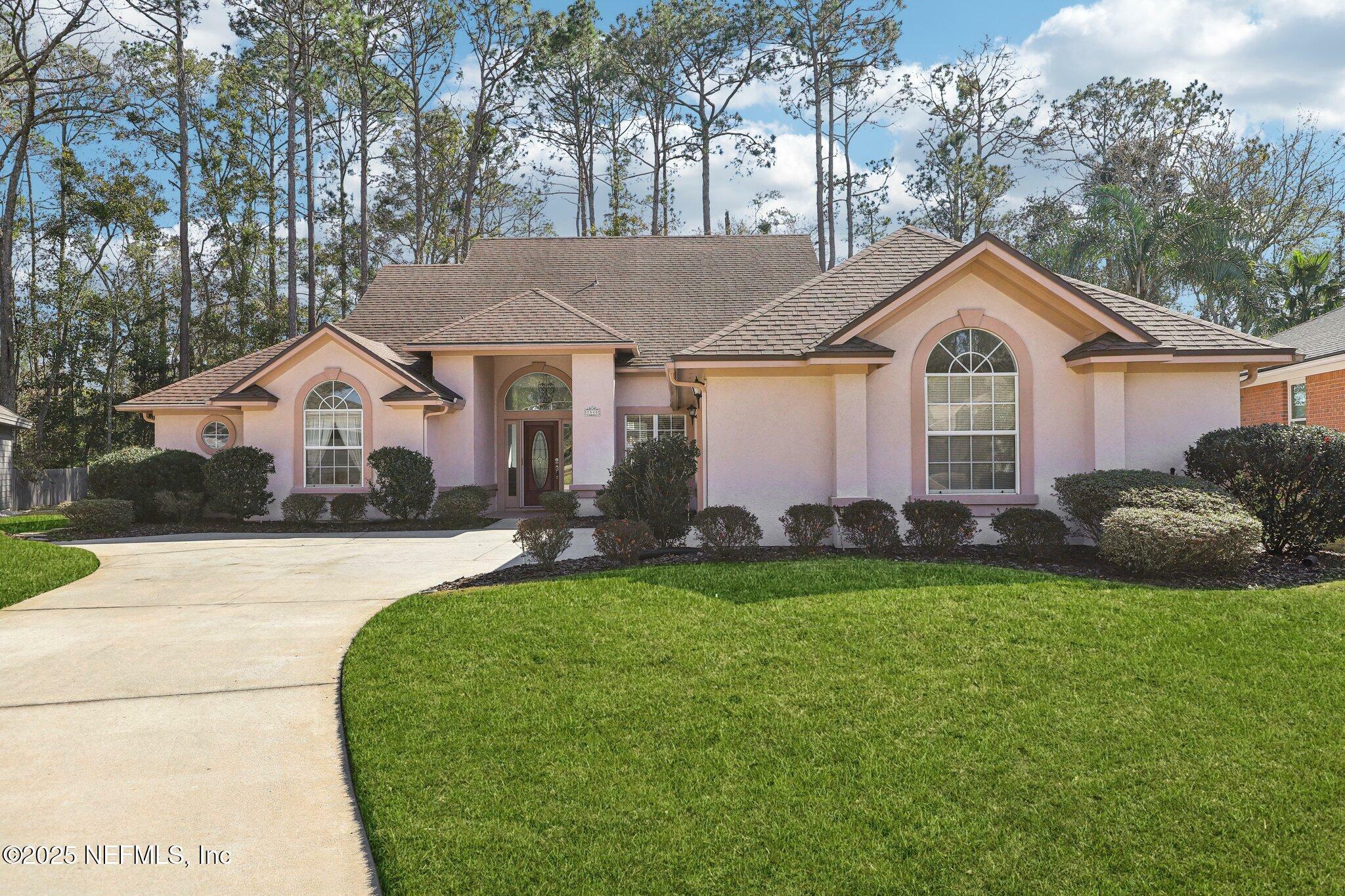 Property Photo:  1545 Marsh Rabbit Way  FL 32003 