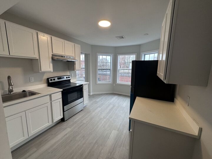 Property Photo:  20 Hysil Avenue 3  MA 02150 