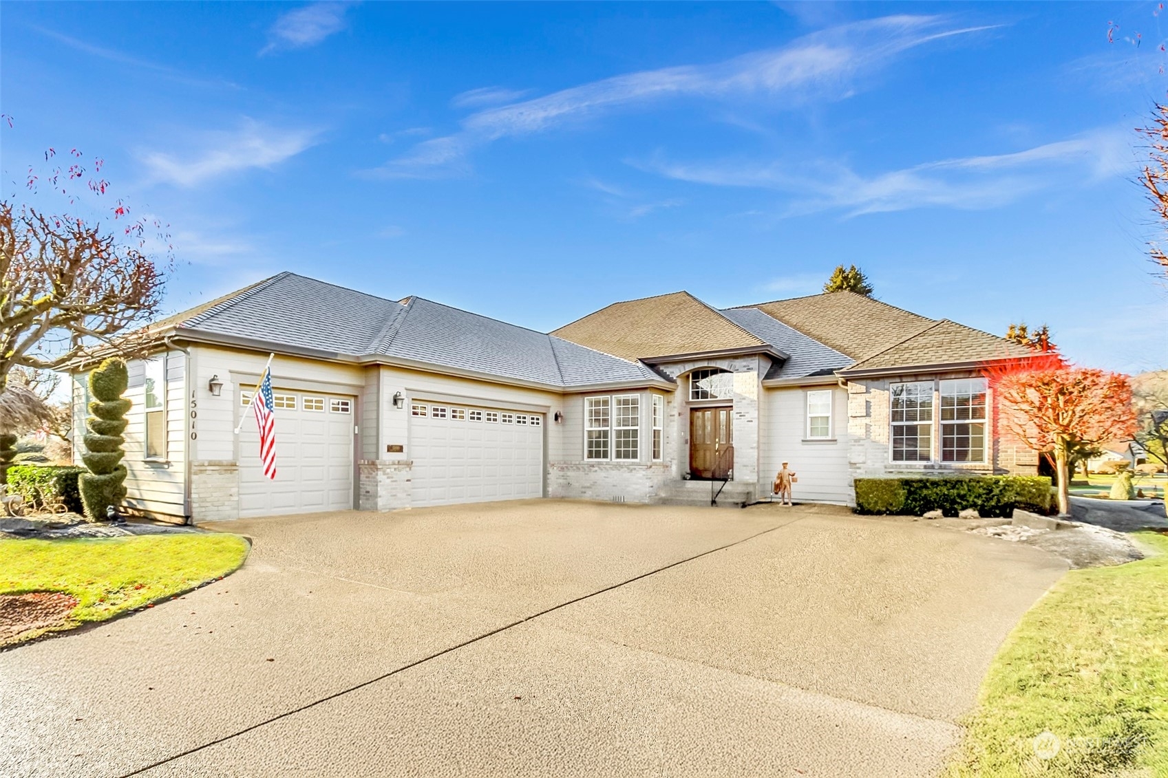 Property Photo: 15010 148th Avenue Ct E WA 98360