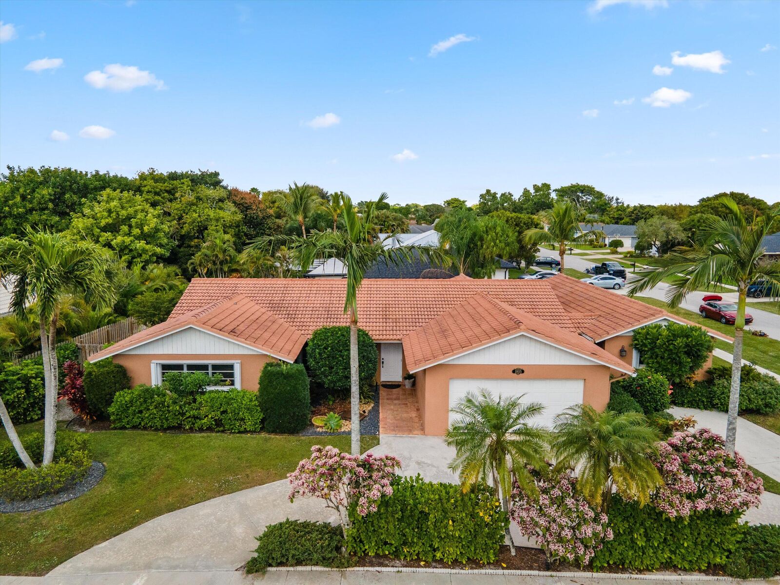 Property Photo: 1805 The 12th Fairway FL 33414