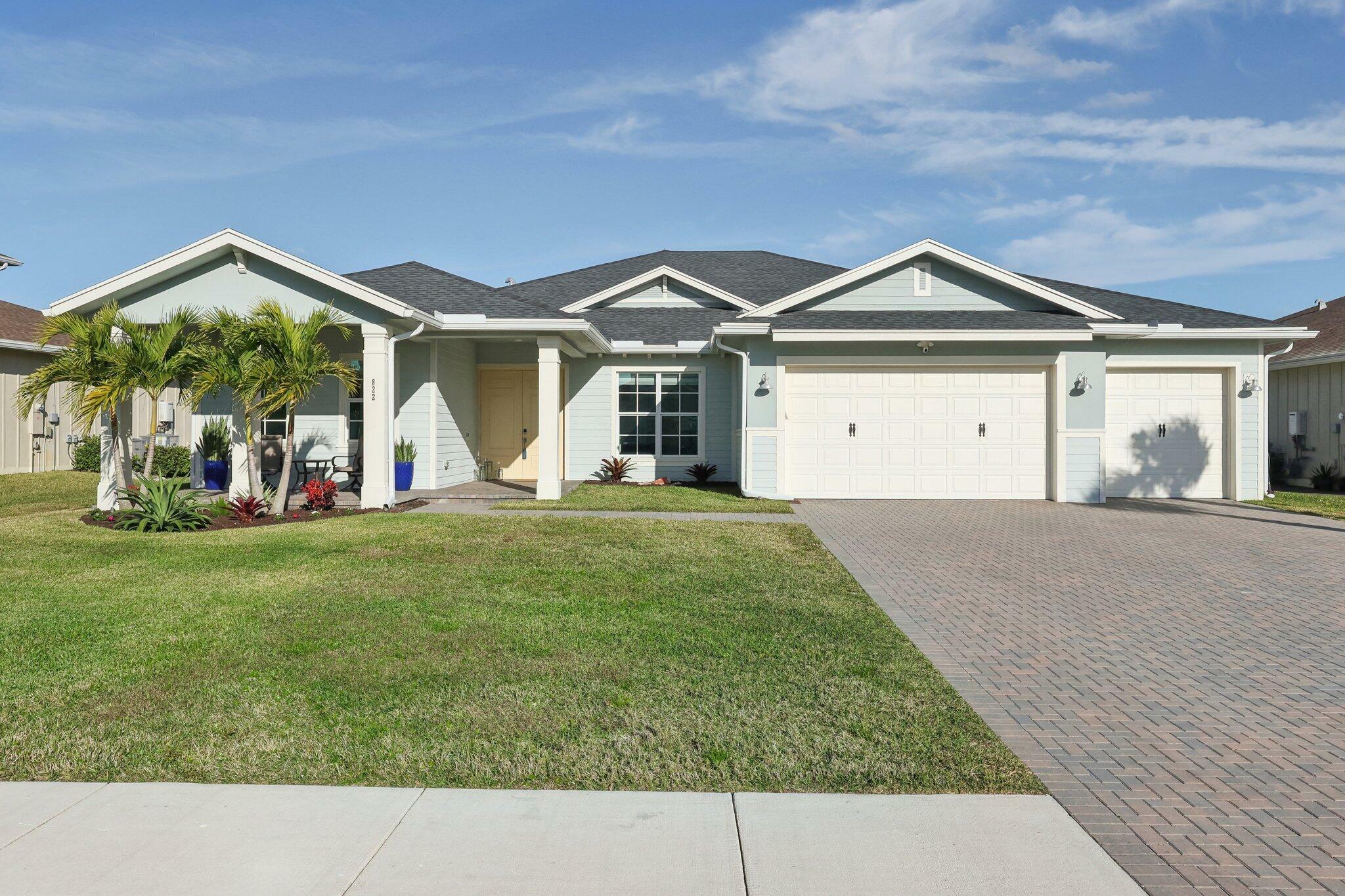 Property Photo:  822 Hookline Circle  FL 33470 