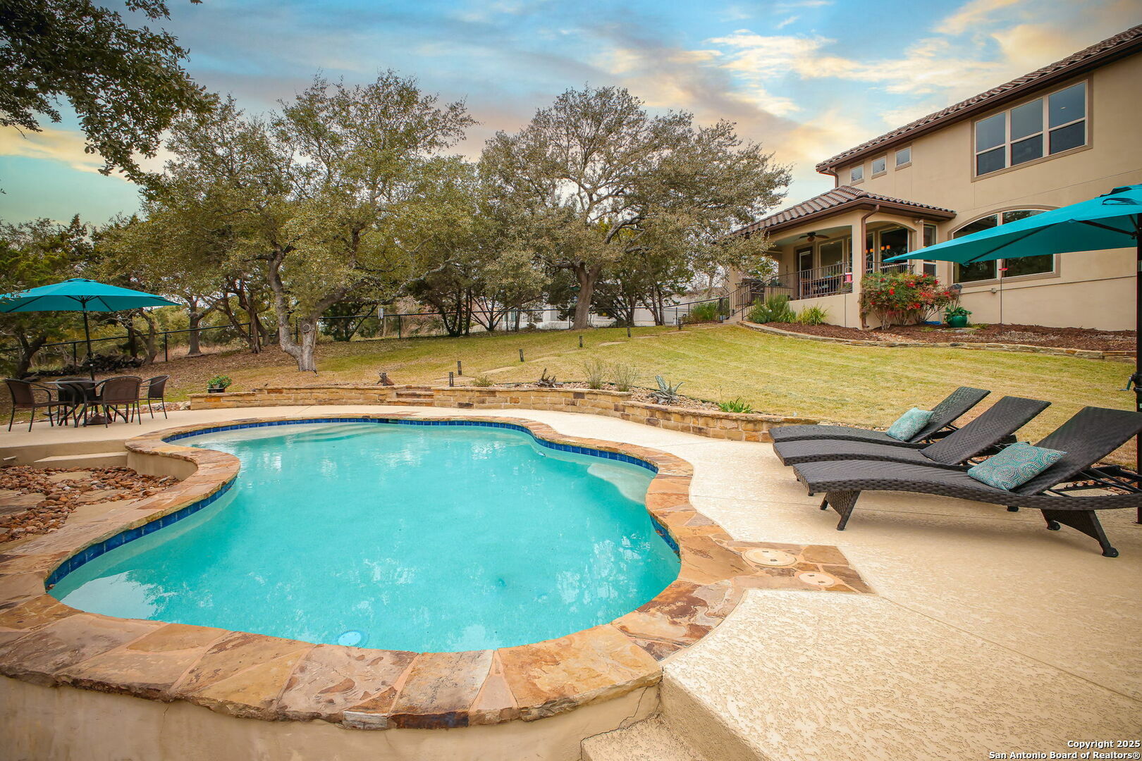 Property Photo: 393 Upland Ct TX 78133