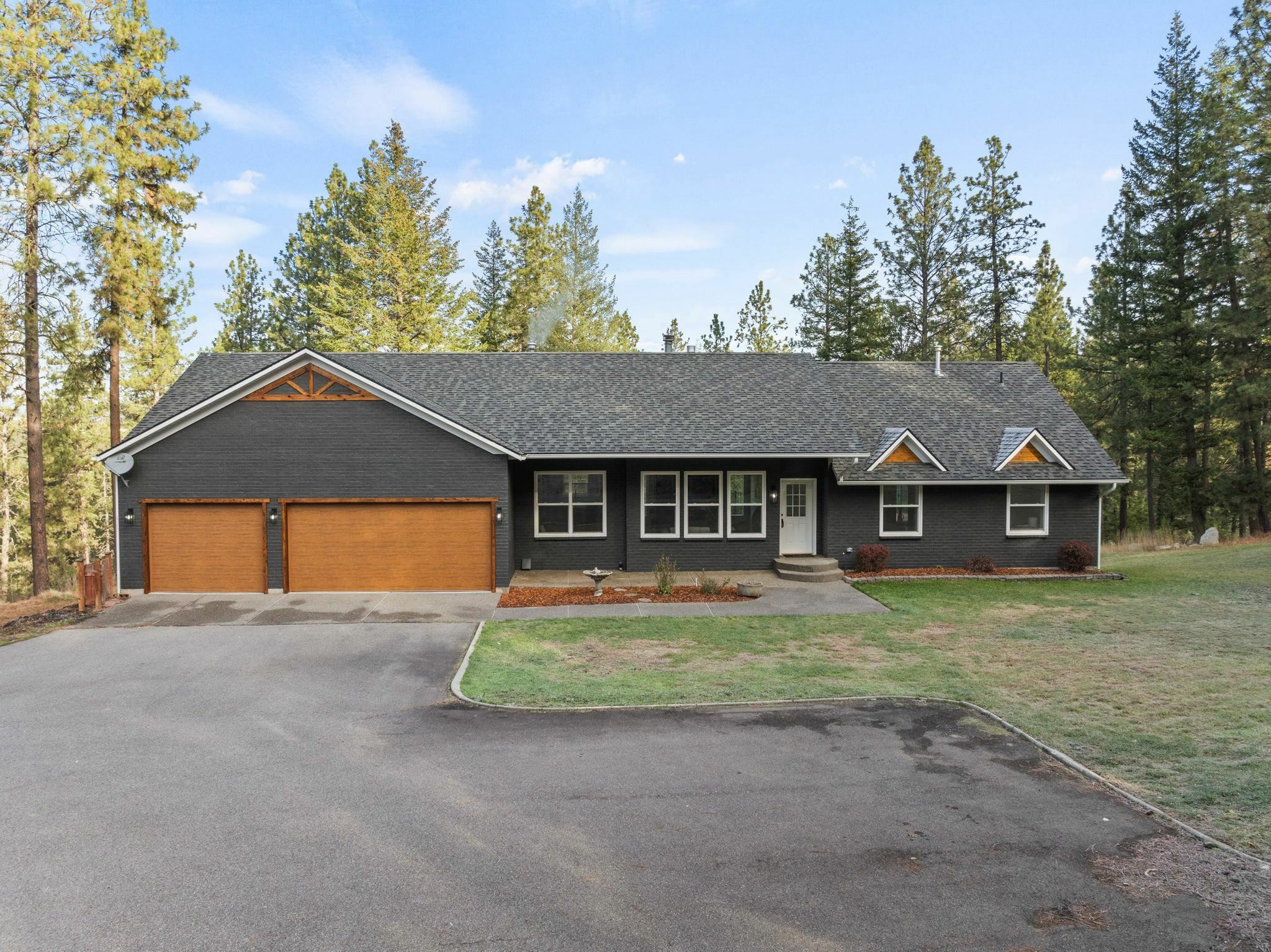 Property Photo:  5523 S SR 27 Hwy  WA 99206 