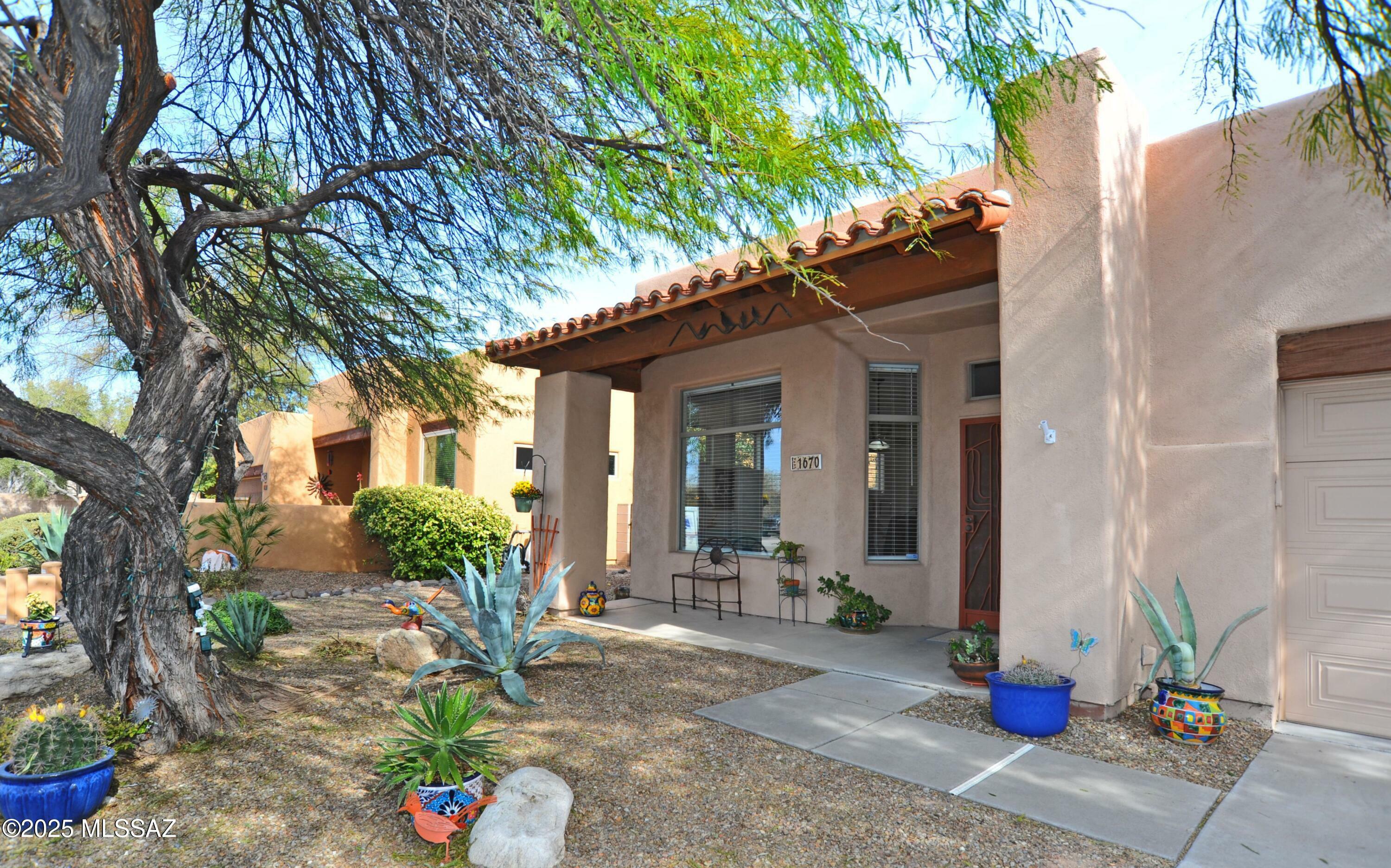 Property Photo:  1670 N Maguire Avenue  AZ 85715 