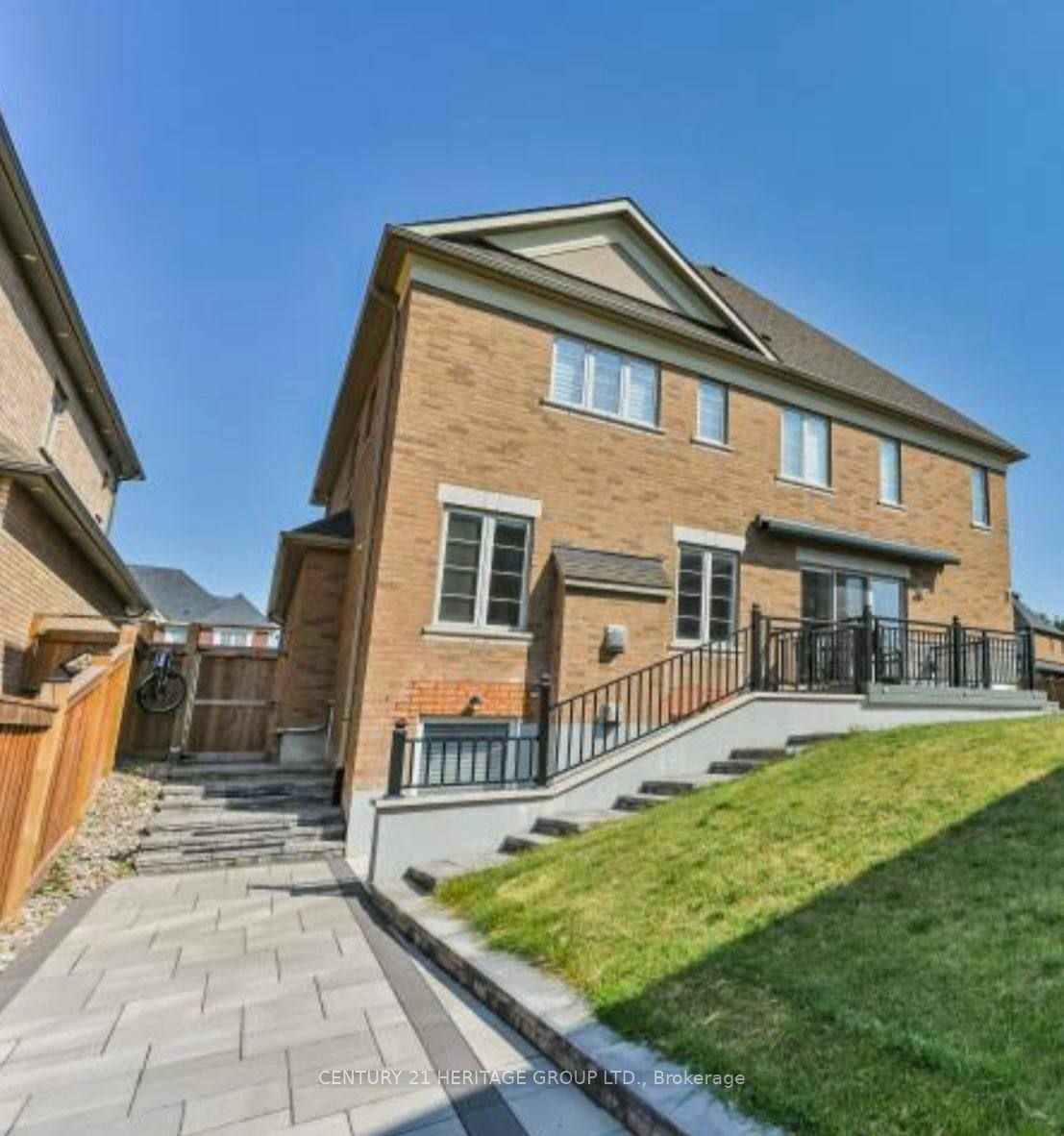 Property Photo:  96 Mitchell Pl Bsmt  ON L3Y 0C7 