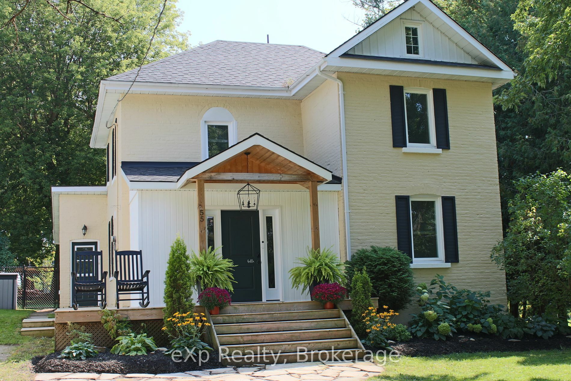 Property Photo:  55 McGivern St W  ON N0G 2V0 