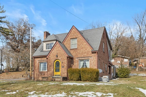 Property Photo:  600 Woodside Ave  PA 16117 