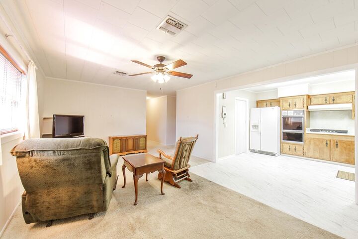 Property Photo: 901 Liberty St LA 70360
