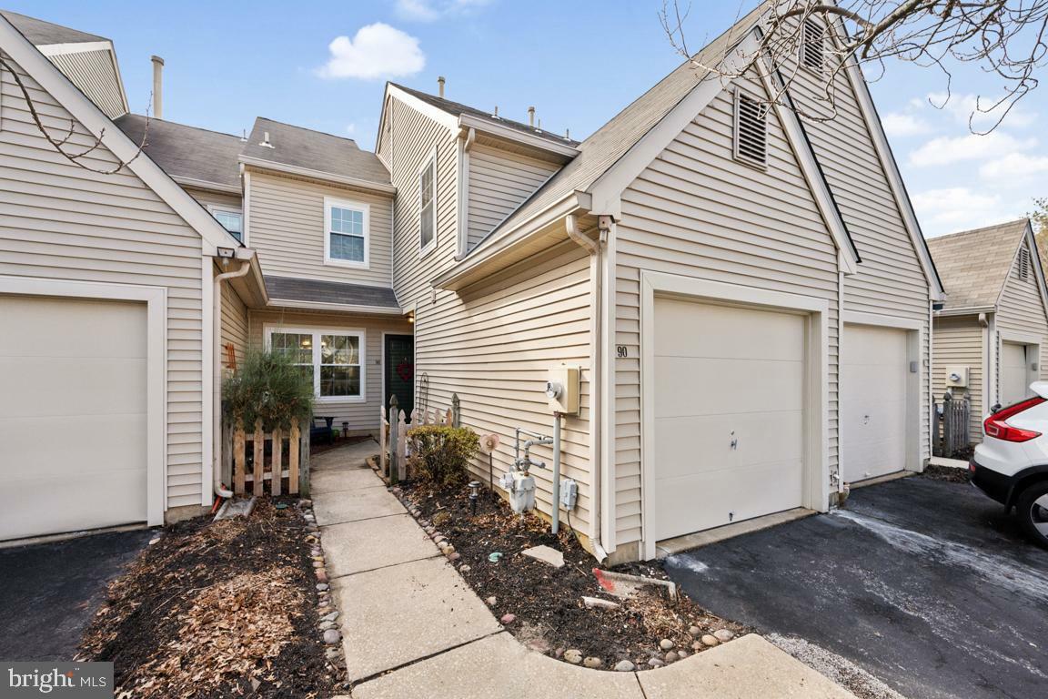 Property Photo:  90 Woodlake  NJ 08053 