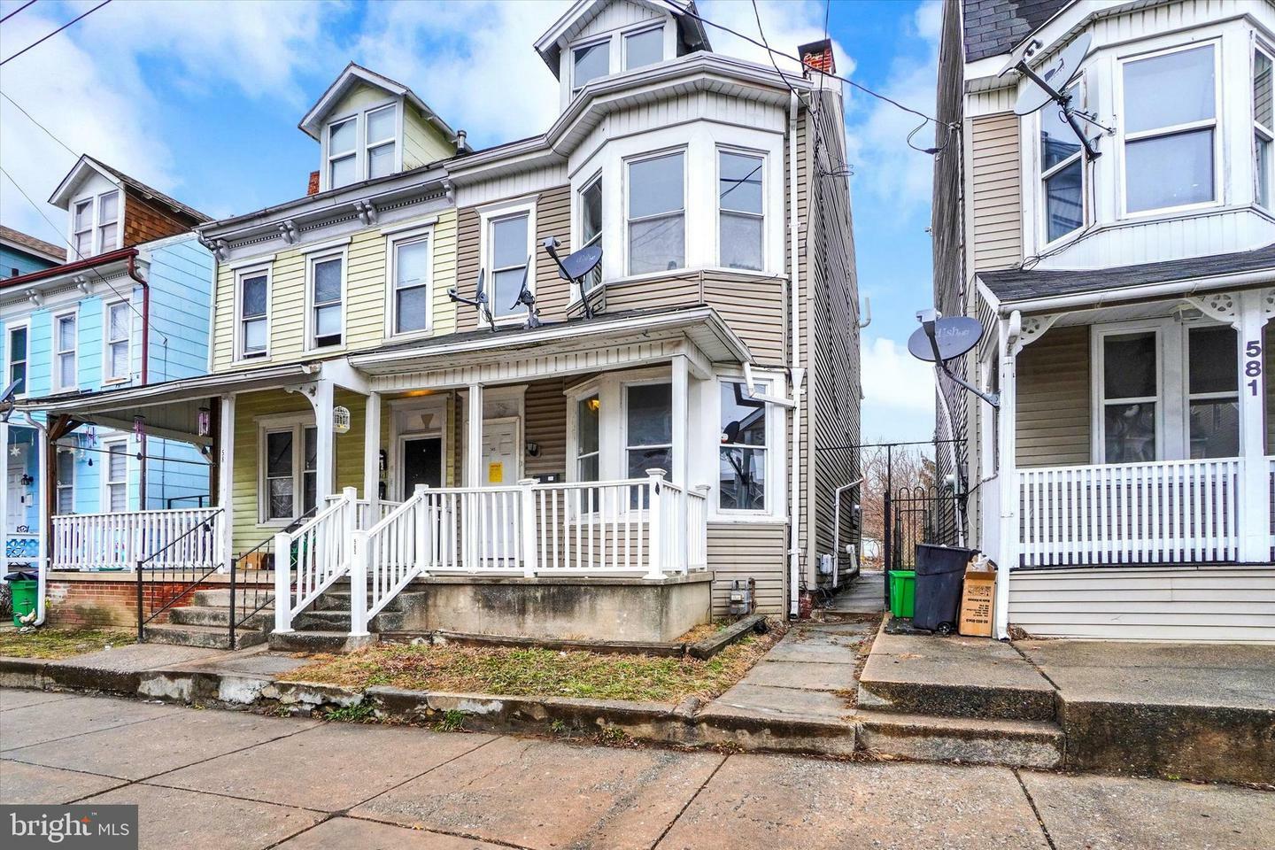 Property Photo:  585 W Princess Street  PA 17401 